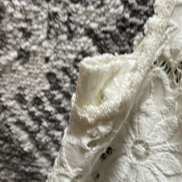 Gorgeous unworn Romeo + Juliet couture top - Picture 4 of 7